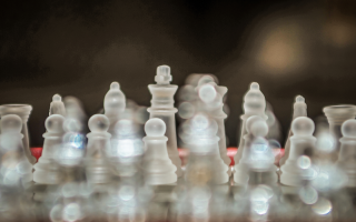 Glass-Chess-Pieces-Content-Marketing